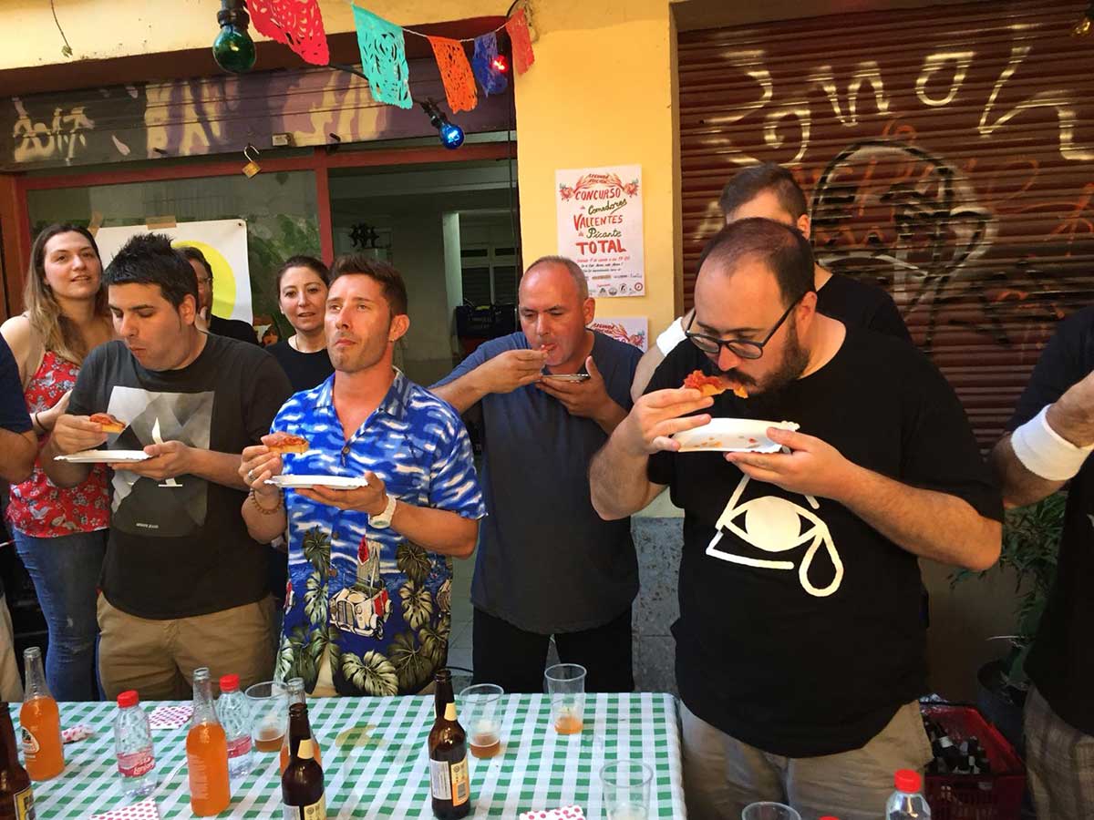 Bebidas mexicanas “alivian” a los Comedores Valientes de Picante Total II