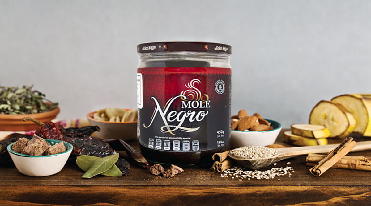 El mole, un platillo de cocina mexicana lleno de tradición