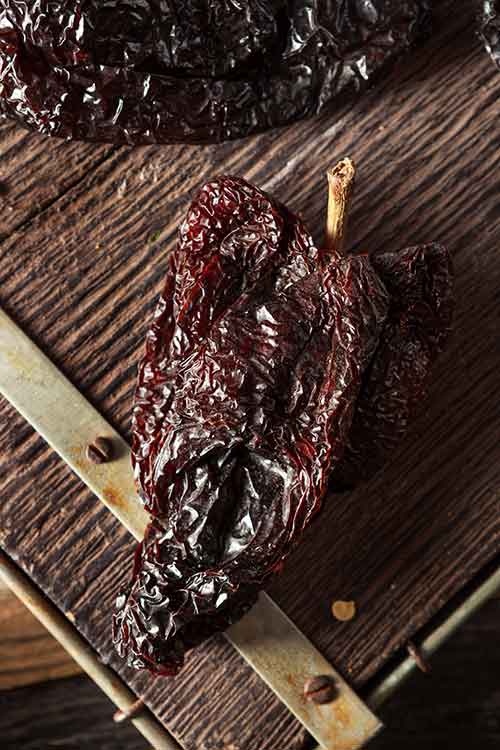 Chile ancho y mulato seco